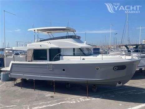 BENETEAU SWIFT TRAWLER 48