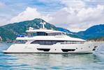 Custom Line Navetta 28