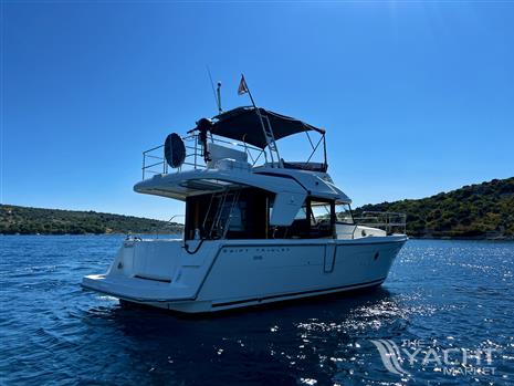 Beneteau Swift Trawler 35