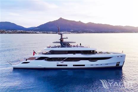 Benetti Oasis 40M - Benetti Oasis 40M (2022)