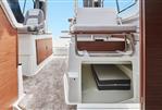 Jeanneau Merry Fisher 795 - Series 2 - Jeanneau Merry Fisher 795 Series 2 - storage under seat