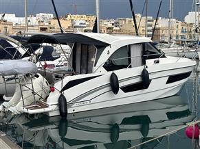 Beneteau Antares 9