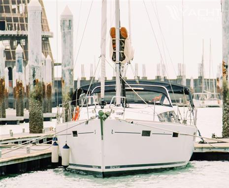 Beneteau Sense43