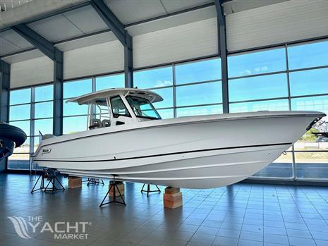 BOSTON WHALER OUTRAGE 360