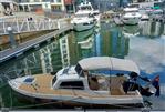 HUNTER BOATS LANDAU 20