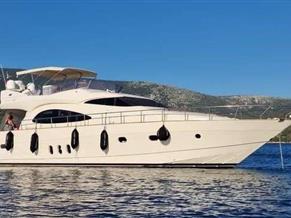 CAYMAN YACHTS CAYMAN 62 CYBER