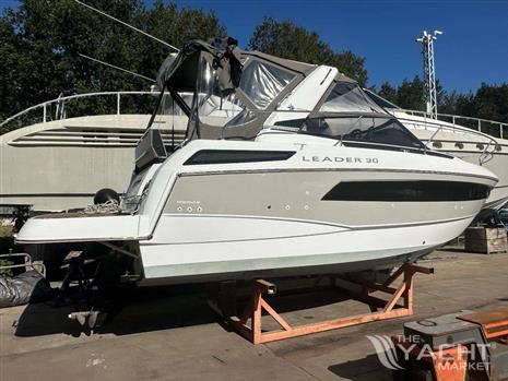 JEANNEAU LEADER 30