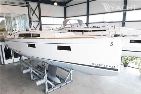 BENETEAU OCEANIS 38.1