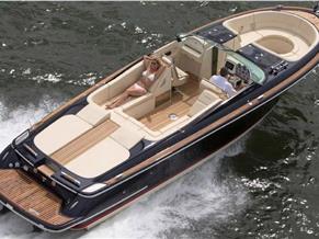 Chris Craft Launch 32