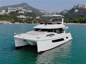 Aquila 44 Yacht