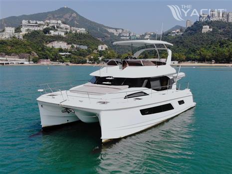 Aquila 44 Yacht