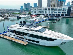 Ferretti Yachts 1000