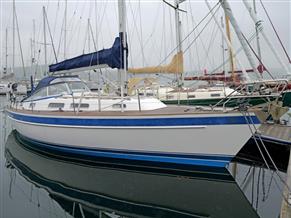 Hallberg-Rassy 34