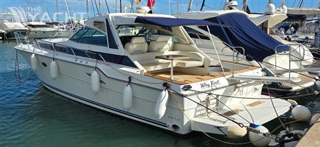 Sea ray 460 Express cruiser