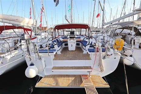 BENETEAU OCEANIS 51.1