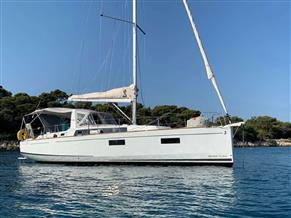 BENETEAU OCEANIS 38.1