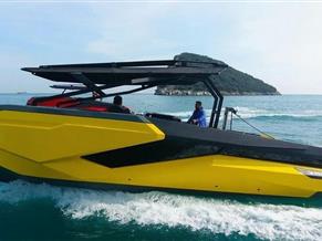 BADILLI YACHTS BADILLI STILLA PARASAILING BOAT