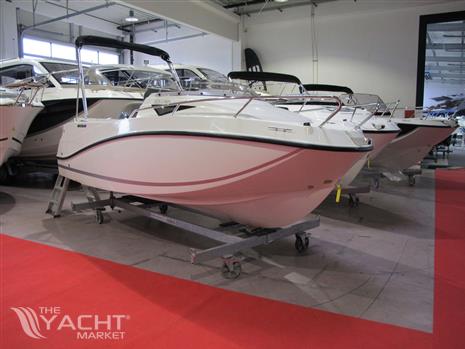 QUICKSILVER QUICKSILVER ACTIV 505 CABIN