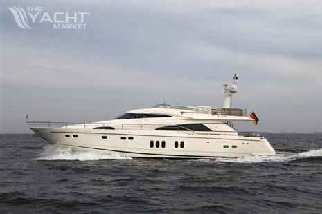 Fairline Squadron 74 - Image courtesy of JD Yachts