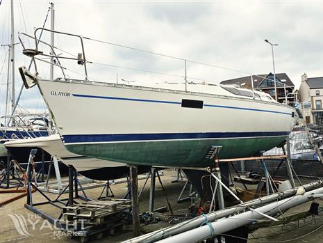 Beneteau Oceanis 320 - Beneteau Oceanis 320 for sale with BJ Marine