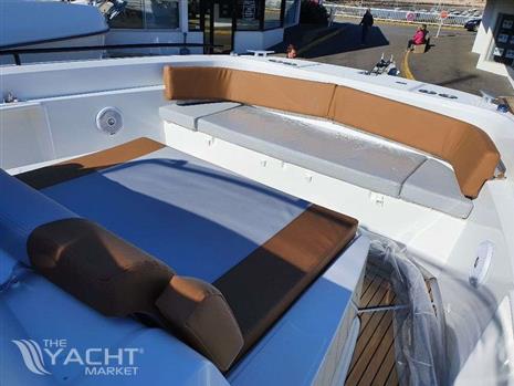 BENETEAU FLYER 9 SPACEDECK