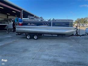 Sun Tracker Party Barge 22 DLX