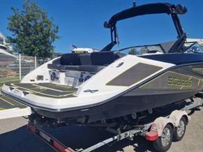 Scarab 255 Wake Edition