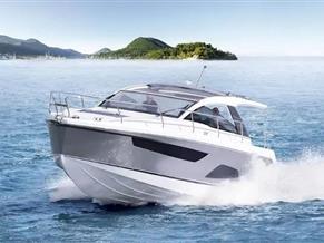 Sealine S335