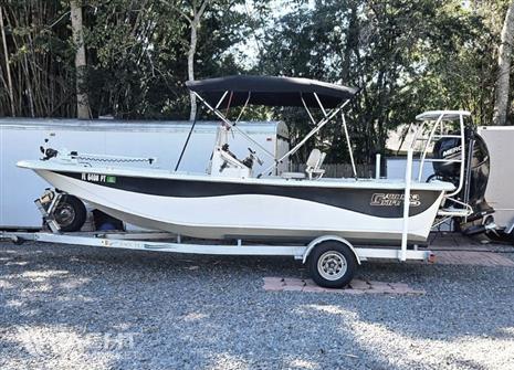 Carolina Skiff 218 DLV