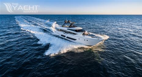 Ferretti Yachts 850