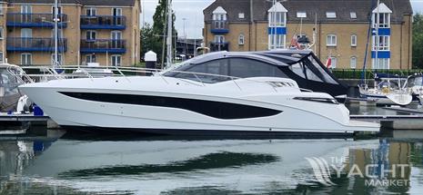 Galeon 485 HTS