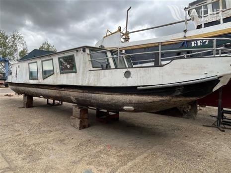 Dutch Barge