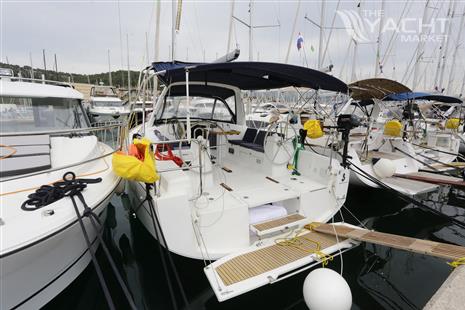 Beneteau Oceanis 35