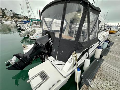 Beneteau Antares 8