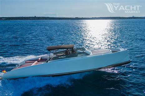 Vanquish Yachts VQ43