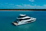 Aquila 70 Luxury