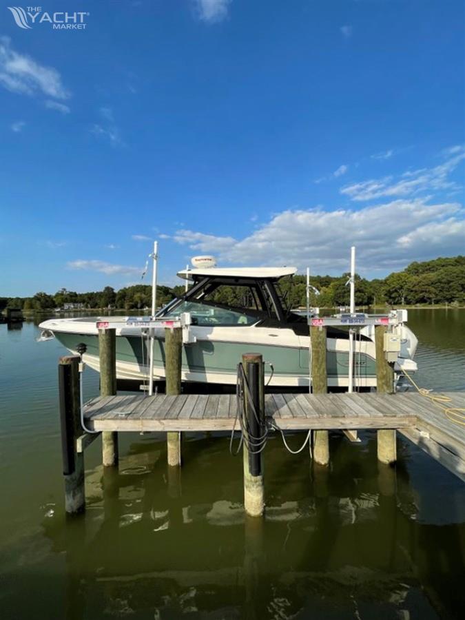 2022 Boston Whaler