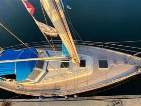 HALLBERG RASSY HALLBERG RASSY 352