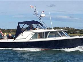 Bertram 31 Moppie