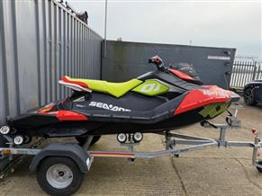 Sea-Doo Spark Trixx 3up 90HP