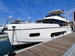 Azimut Magellano 60
