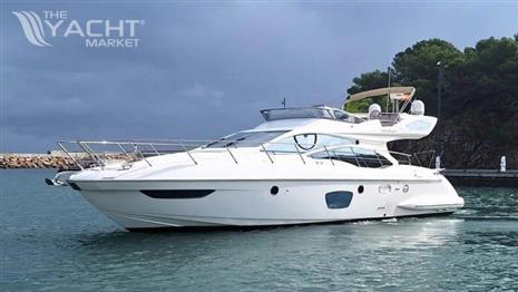 Azimut 47 Fly