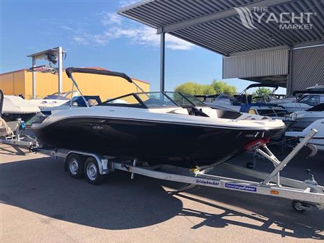 SEA RAY SEA RAY 210 SPXE