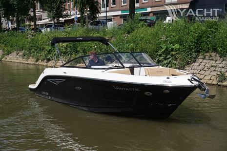 Sea Ray 250 SLX