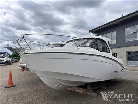 Beneteau Antares 7