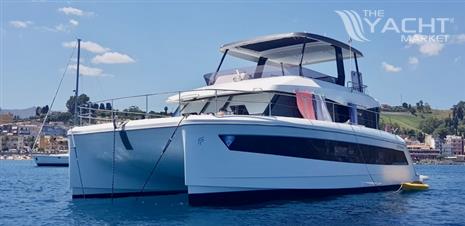 FOUNTAINE PAJOT MY 44