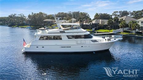 Hatteras Cockpit Motoryacht