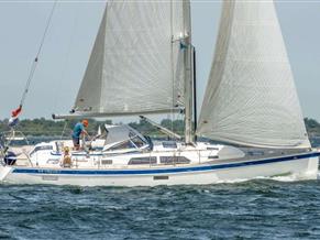 HALLBERG RASSY HALLBERG RASSY 44