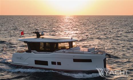  SIRENA 48 COUPE HYBRID