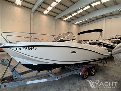 QUICKSILVER QUICKSILVER ACTIV 675 SUNDECK